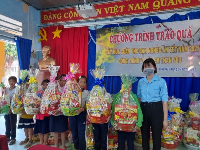 Cây mùa xuân cho bạn nghèo ăn tết năm 2021
