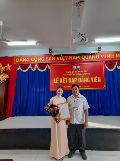 LỄ KẾT NẠP ĐẢNG VIÊN