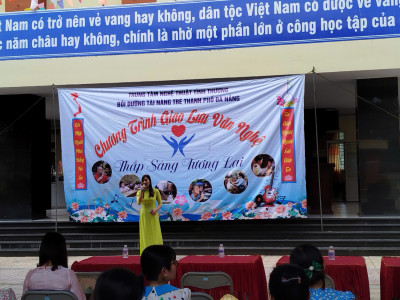 CHƯƠNG TRÌNH GIAO LƯU VĂN NGHỆ THẮP SÁNG TƯƠNG LAI