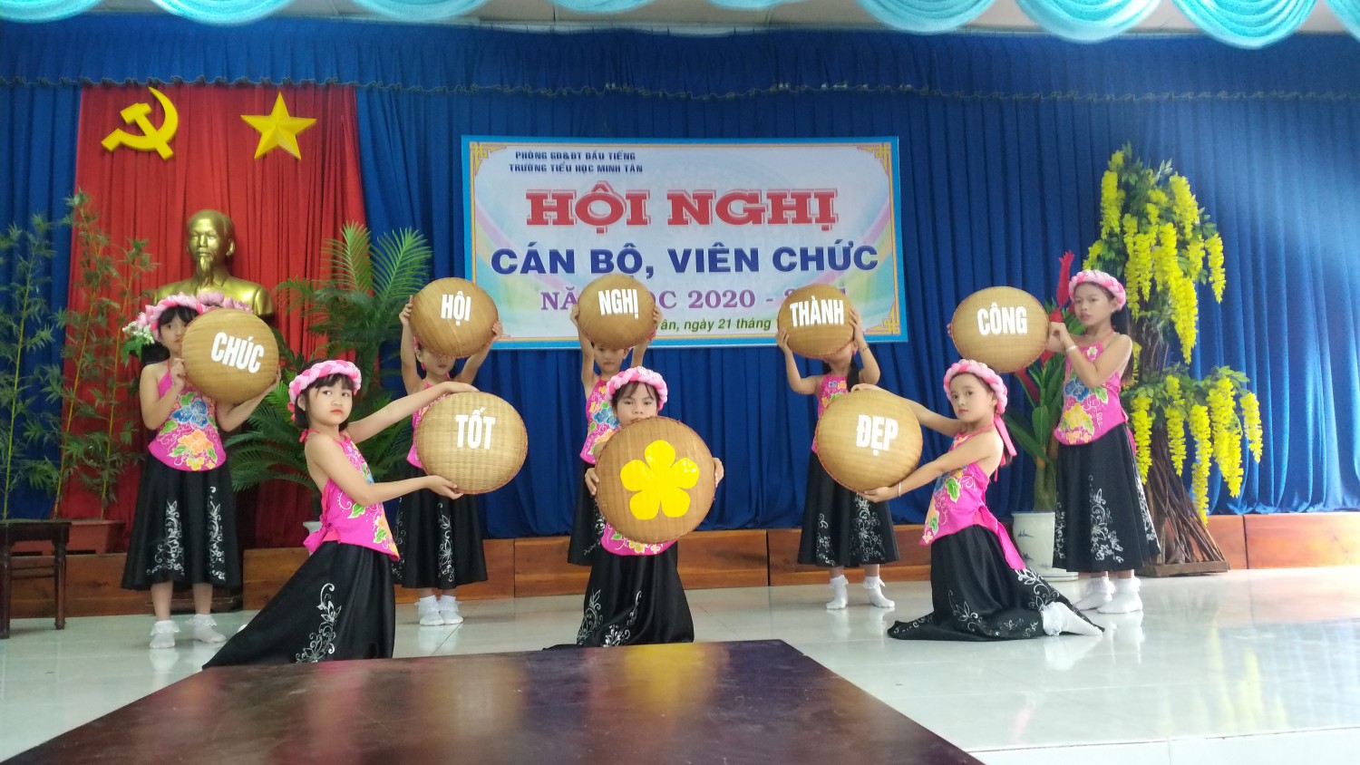 Hội Nghị CBVC Năm Học  2020-2021